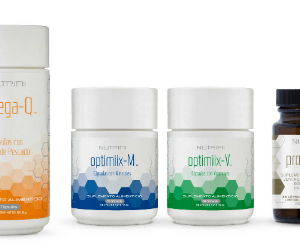 Kit Hecho para ti, contiene 1 Frasco de Omega - Q, 1 Frasco de Probiotiix, 1 Frasco de Optimals V y 1 frasco Optimals M